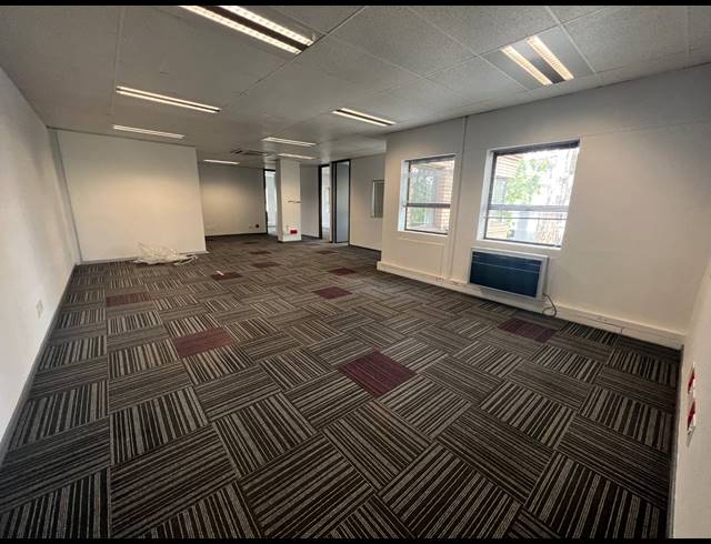 270M² OFFICE TO LET IN ILLOVO